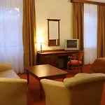 Hotel Daugirdas Old Kaunas