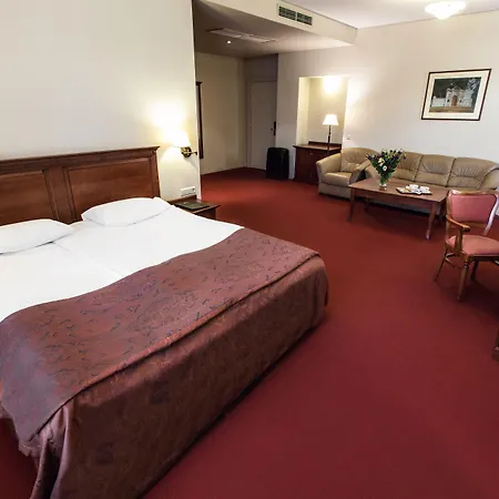 Daugirdas Old Hotell 4*